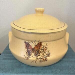 Miracle Maid Pottery Craft Butterfly 4 Qt Soup Stew Pot Dish Ovenware  8”‎ X 5”